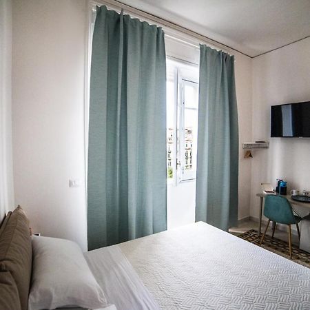 Il Miracolo Di San Gennaro Hotel Naples Exterior photo